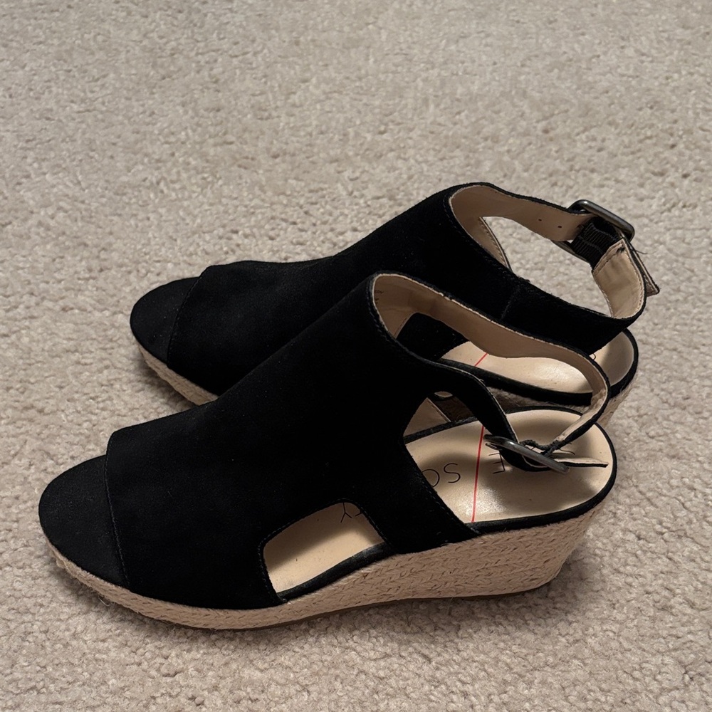 Sole Society Black Suede Peep-Toe Espadrille Wedges ๐ - Picture 2 of 5